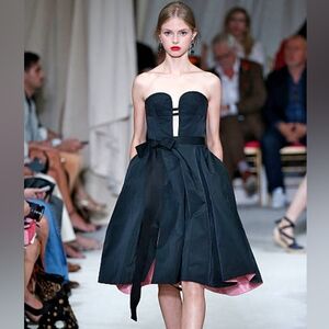 □#$6,100 OSCAR DE LA RENTA BLACK PINK SILK CORSET RUNWAY DRESS US 6